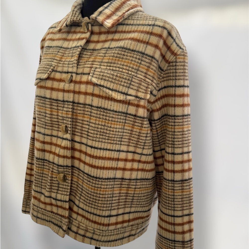 Neutral Plaid Button-Up Shacket Jacket – Cozy Fall Layer (Wool Blend) - Picture 3 of 13